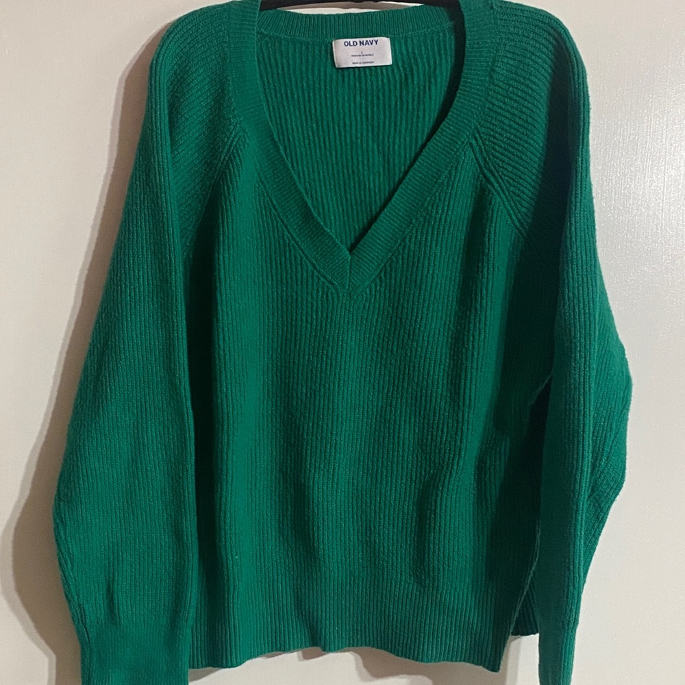 Old Navy Emerald Green V-Neck Sweater